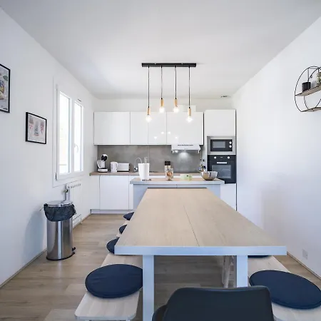 Duplex Providence - Ideal Groupe - Confort - Parking Prive