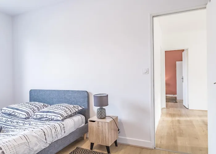 Duplex Providence - Ideal Groupe - Confort - Parking Prive Troyes